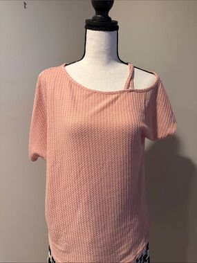 Asymmetric Strap Short Sleeve Tee in Light Pink